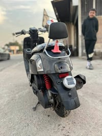 دراجه بوليس كهربائيات كلها شغاله اي نقص ماكو من عدا بكلايت امامي دراجه...