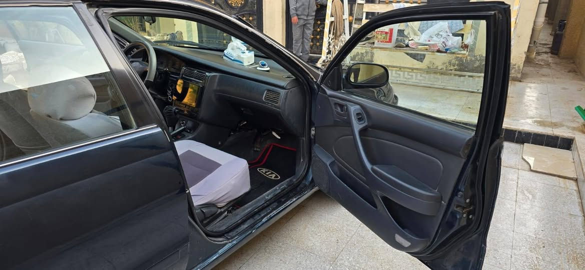 السلام عليكم 
للبيع سيارة كرونه موديل 94
رقم انكليزي بغداد / مشروع وطني
محرك 1800 ابوالجف المرغوب
تبريد شغال
السياره خير من الله مال جناي تأخذها ما تذب عليها الف
كير مكينه حداديه فول الفول
السنوية بأسمي
السعر 65 بيها مجال بسيط
مكان واسط قضاء الموفقيه
للاستفسار أكثر
‎0771 207 3409
