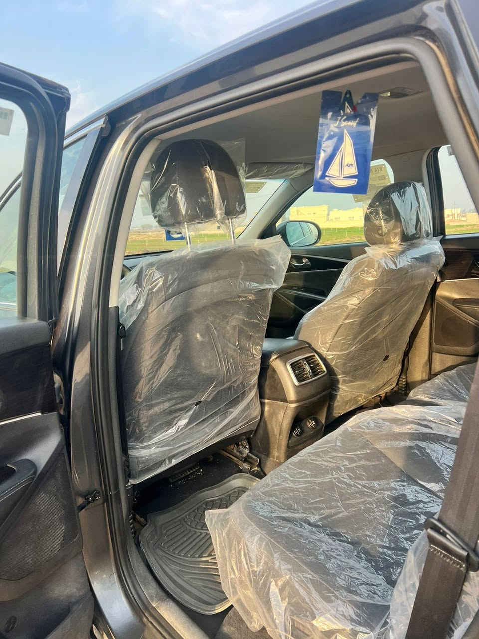 السلام عليكم #للبيع  اومراوس حسب القناعه كيا سورنتو موديل 2020 محرك #V6رقم بغداد بسمي مشروع وطني كيرومحرك مكفول بيها ربع البونيد فقط وشرط مامفتوح #ليبل #واحد السياره ع وضع الشركه      #السعر185وبيهامجال المكان صلاح الدين تكريت للأستفسار***********
