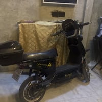 مأطور شحن • ٥ بطاريات • ١٥٠٠ واط