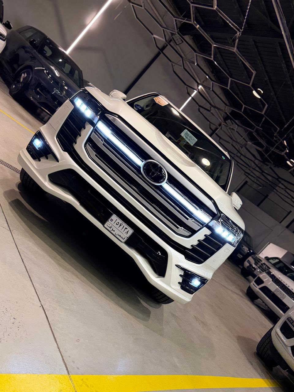 سلام عليكم
لاندكروز 
GXR LIMITED S
موديل 2025 زيروز غير مستخدم 
ضمان ساز 
مرقم بغداد 
عنوان السياره بغداد البياع 
السعر 128 مليون 
بيه سنويه ولوحات مرقم بغداد 
***********
