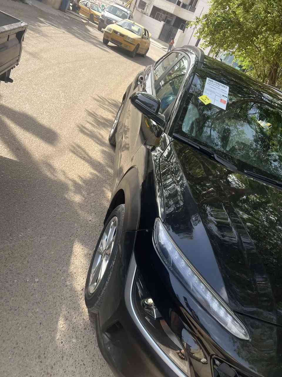 السلام عليكم
كونا 2023 حادث بنيد 
مرقم بغداد تحويل مباشر 
كفاله كير محرك تبريد سياره جاهزة 
فول مواصفات بصمه وشاشه مواصفاتها معروفه 
ماشيه 38الف 
محرك 2000 دوش 
لايتات زنون بلادي 
سعرها 135 وبيها مجال قليل


**إذا كنت صاحب هذا الإعلان وتريد حذفه لأي سبب، رجاءا أرسل رسالة إلى الدعم الفني**