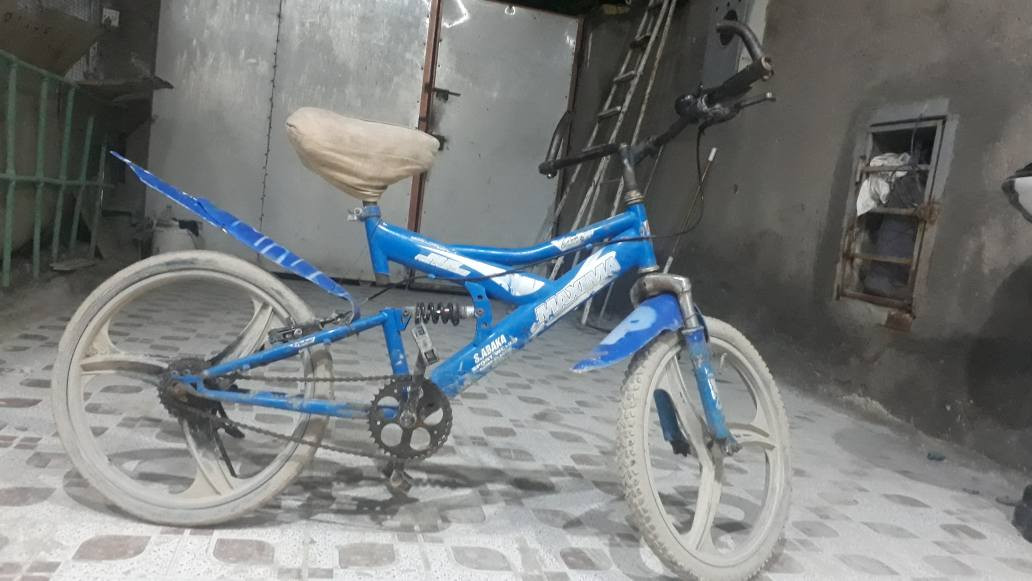 السلام عليكم بايسكل للبيع كامل مواصفات سعر ٦٥ وبي مجال ولي يريده يراسلني خاص.


**إذا كنت صاحب هذا الإعلان وتريد حذفه لأي سبب، رجاءا أرسل رسالة إلى الدعم الفني**