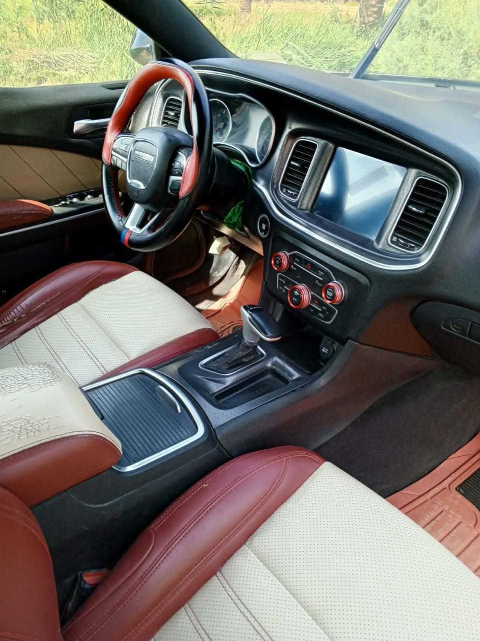 ***********جارجر موديل 2018 أمريكي بيه بنيد وجاملق بدون شواصي مكينه وتبريد السعر 173
