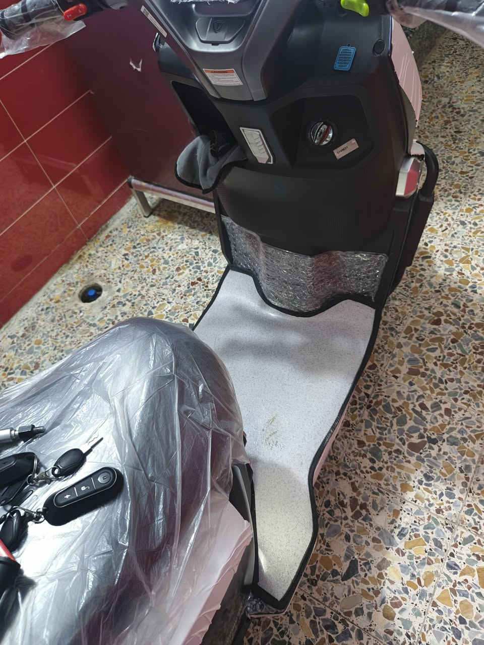 السلام عليكم دراجه البيع صاعقه شركه تاليج جديده بطاريات 35 كامله مرايا موجودات بصماته
ملف 2500        موجوات وكرتات همين وياهن سعر دراجه مليون وربعميه خمسين مكاني بغداد زعفرانيه ***********موجوت واتساب
