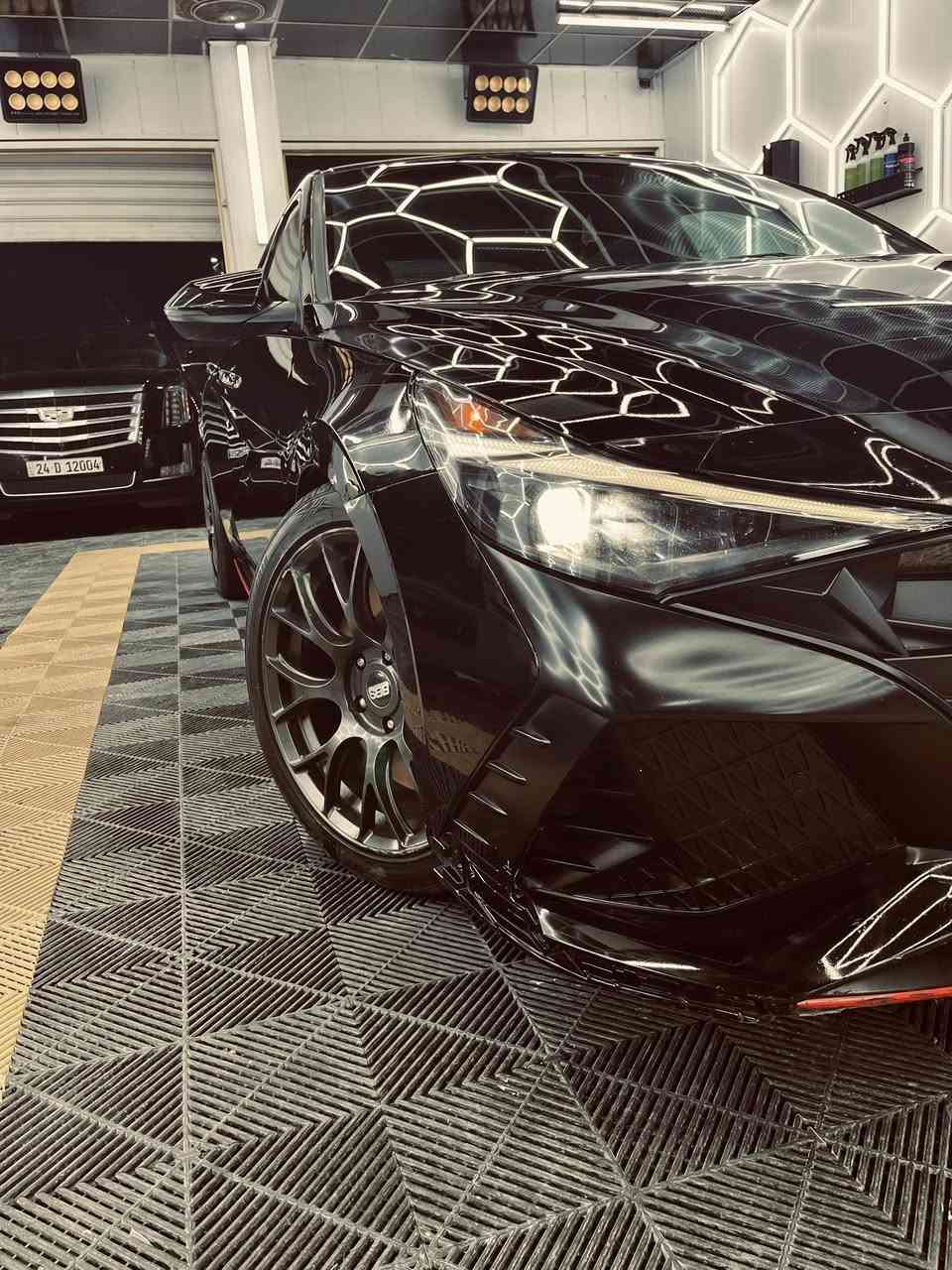 حلال للبيع
Hyundai Elentra N2023
مبدل دهن جديد
مبولشهه البارحه
السياره بدون نقص تبريد ثلح الصدر مابي نقص كير مكينه كلش نضيفات 
الحادث صندوك ومصلح بارد
والجاملغ الامامي الايسر انطخ وتبدل نفس الون
السياره بدون صبغ بارد وتكحيل بصيط
السعر 165 وبيهه مجال بصيط
المواصفات:
سرعة 300
السيارة ماشية 34 ميل..
كير اوتماتيك 8 نمر دبل كلج DCT
كشن حضر
كشن علامة N
كشنات كنتاره وجلد N
5 سلايد روف
6 اناره داخليه
٢٤ لون
تحكم ستيرن نورمال وسبورت
تحكم دبلات نورمال وسبورت
ابواب بصمة
1 بصمة تشغيل
شحن وايرلس
شاشة متصله
كاميرا
BOSS_ نظام صوت
اشارة ترحيب
اشارة مرايا
اوتو ستوب
نقطة عمياء
نحديد سرعة
تحديد مسار

2 رادار امامي

رادار جانبي

رادار خلفي

حساسات جانبي

حساسات خلفي
NORMAL _ نظام
SPORT _ نظام
نظام - N
D*NGS_ نظام
كشنات هيتر
ستيرن هيتر
صندوق ذكي
لايتات ليد 4 عدسات زينون
بكلايت لد 
مكان السياره بغداد البنوك
الرقم ***********
