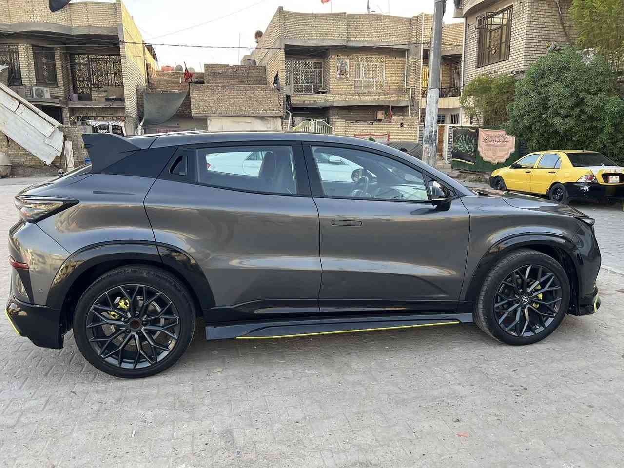 شانجان يوني تي 2024
السيارة مواصفات فول 👍
ماشية 50 الف🚙
مكفولة كفالة عامة 
مكانها مدينة الصدر🏘️
السعر 27 مليون💴
اذا اكو مراوس اقل

الاتصال ***********   📞
