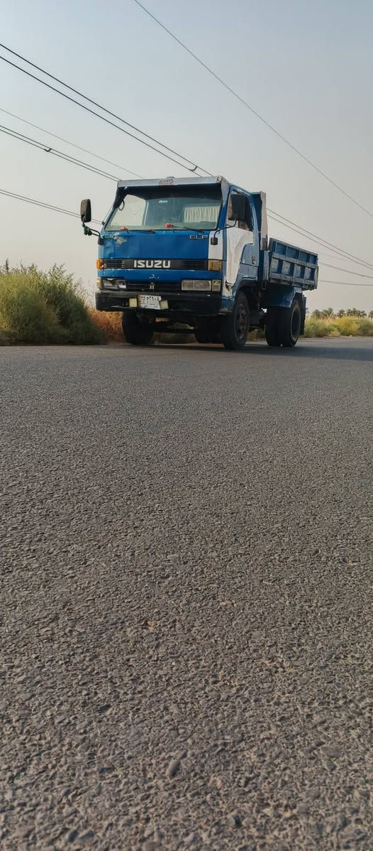 السلام عليكم سيارة البيع ازوزة قلاب السيارة جاهزة الشقل***********
