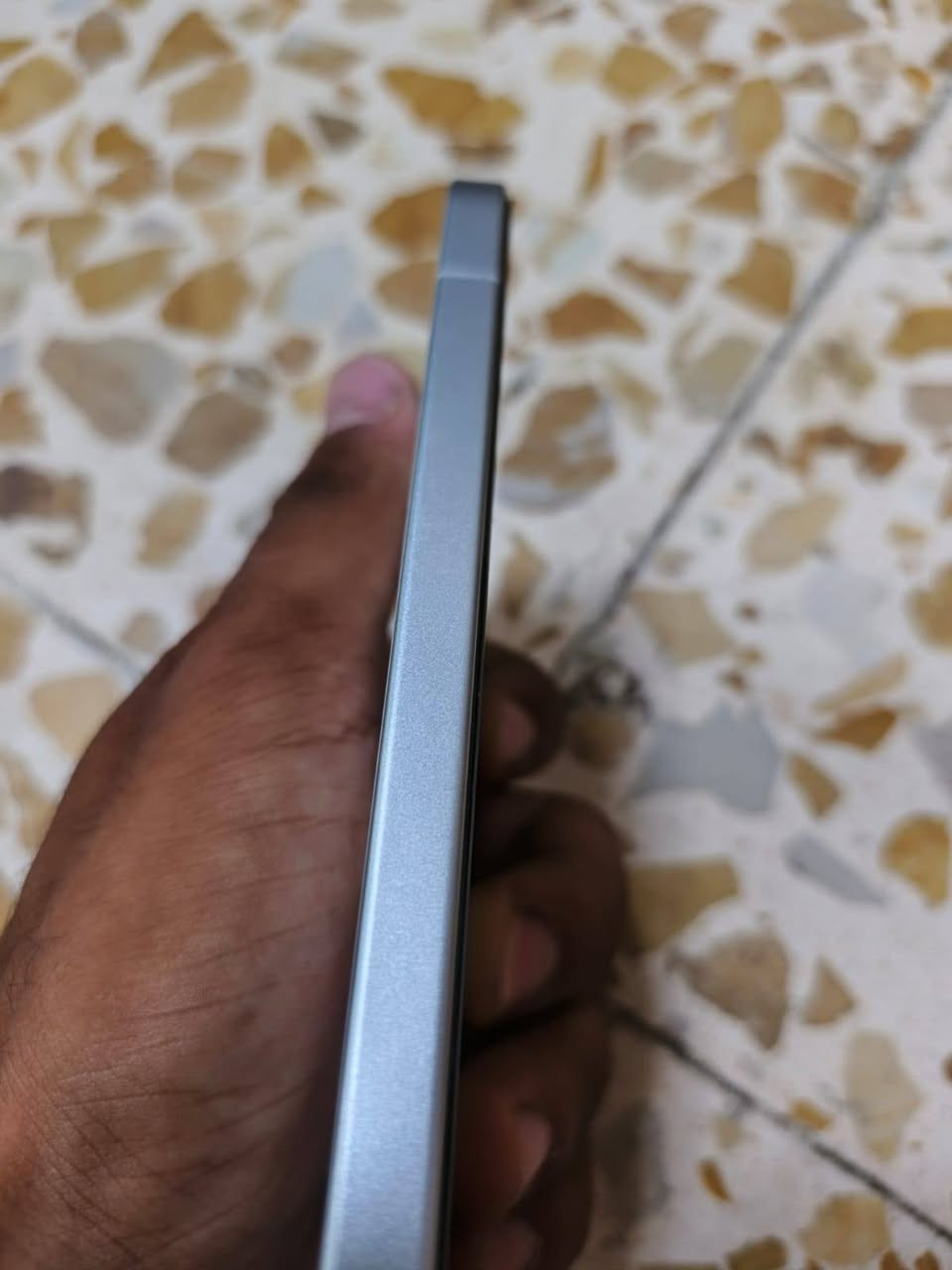 بوكو X8 pro
ذاكرة 256 عشوائية 8
معالج Dimensity 8500-Ultra
 جهاز جديد ما صارله شهر من اخذته 
 شخط واحد مابي نظافة 100%
120 فريم ببجي
السعر 525 الف وبي مجال مكاني كربلاء
للاستفسار ***********
