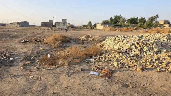 سلام عليكم نص دونم للبيع على المشروع محمد عيسى خلف مطعم ديوان نزال 50 عرض 19 الاتصال على رقم ***********
