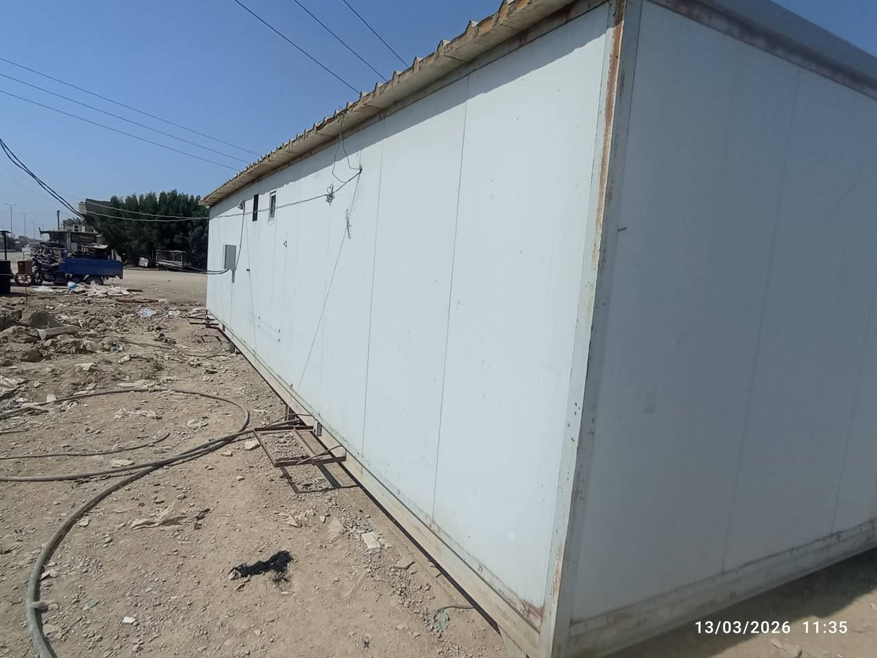 السلام عليكم بيع مستعجل كرفان نضيف كلش داخل وخارج الطول 12والعرض 4 بي 2غرف إكبار وبنص الغرفتين اكو ثنين صغار  العنوان بابل القاسم الاستفسار ***********
