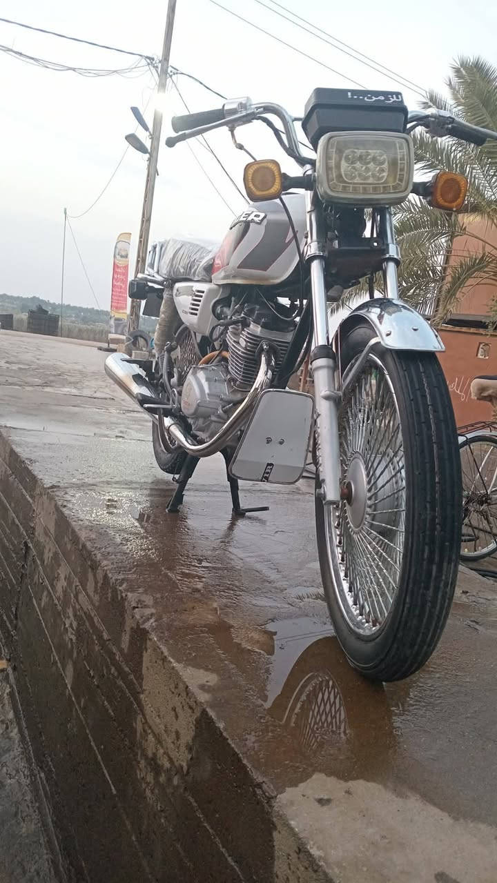 السلام عليكم تايكر موديل 21  كلك نضيفه كلش مكان صويره مكلف بالنشر *********** رقم صاحبها
