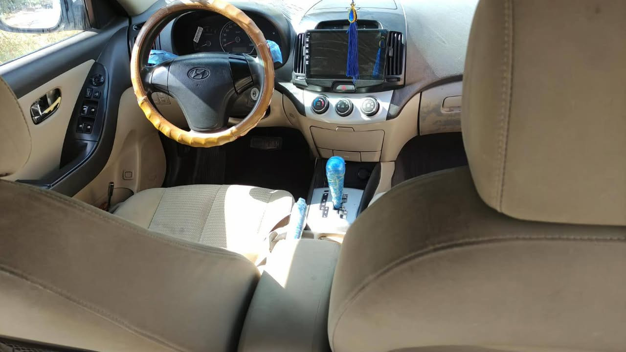 النترا خليجي موديل 2010 رقم اربيل انكليزي الجديد
بيها قطعتين البنيد والجاملغ الامامي ابجهت السايق.
تبريد فقط غاز.
حدادية. 70. بالمية
مالك السيارة بالنجف موجود موبالشمال عِنـ.̷̷̸̷̐ـديّ  وكالة بيها
السعر 93 وبيها مجال للطيبين 
***********
