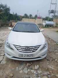 سوناتا 2011 خليجي مكفول كفاله عامه بدون صبغ بدون ضربه بيها شويه تكحيلا...