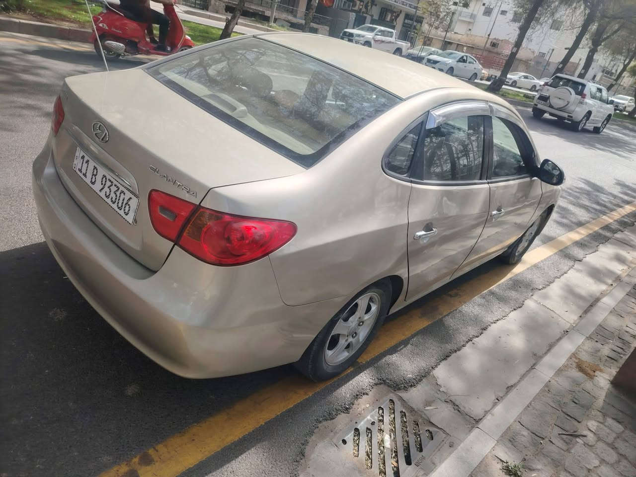 السلام عليكم 
النترا 2007 امريكي بيها ضربة بالفخذ شوية يعني راس الشاصي بي تعمير كير مكينة حدادية صدر تخم تاير كلة جديد  السيارة صبغ حزام بدون دواخل وبدون تكم مكاني اللطيفية 
السعر 82 
السيارة ب اسمي 
***********
