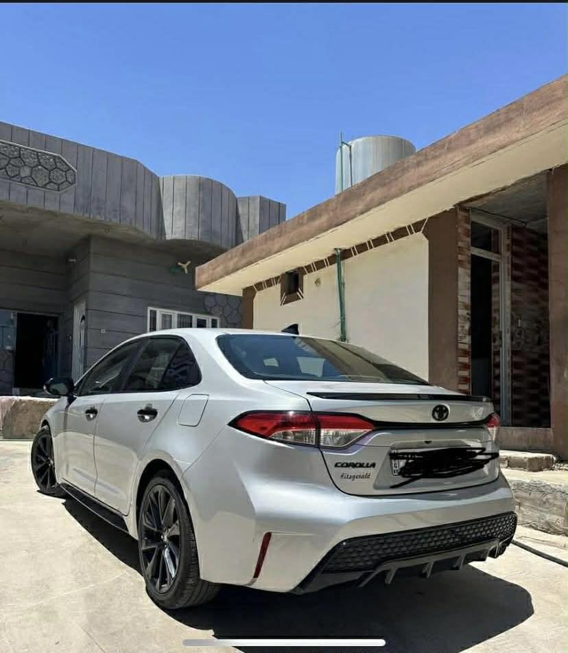 کرولا مودیل ٢٠٢١
ماسەفات se بلاک تۆپ ویل رەش ە بال رەش و یەدە رەش بیلادی 
دوو پارچە بۆیاخە بئ ناوگرتن پێش وپشتی کەپسە 
تەنها دوو دەرگای بۆیاخە 
لەگەل  بەستێک سارد
ماوەی رویشتنی (61) میل 
بۆ پەیوەندی کردن 
***********
