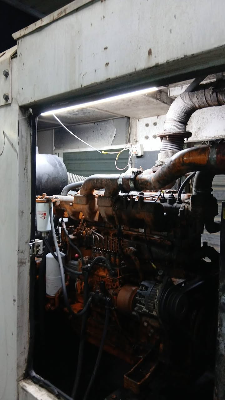 مولدة دايو للبيع كاتم راس توليد 350 كيفي مكينة كورين الاتصال ع الرقم ***********
