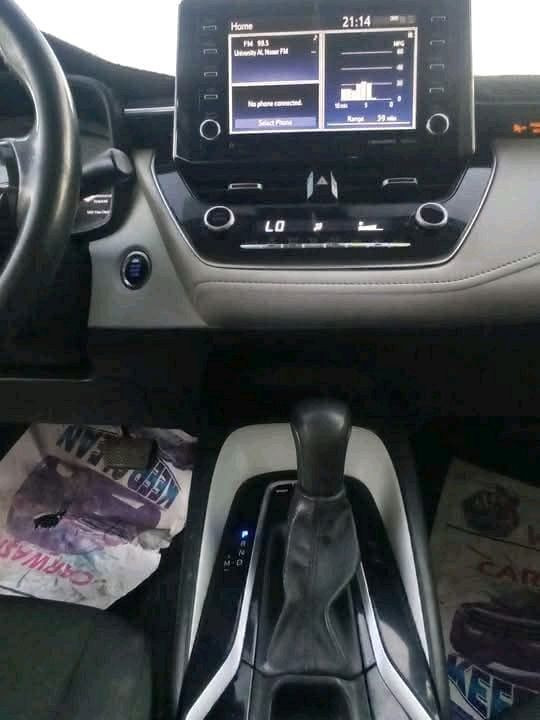 السلام عليكم تويوتا كورولا وراد أمريكي 

الموديل: 2022
الوارد: أمريكي
الفئة: SE Plus فول مواصفات
المحرك: 2.0  INJECTION GDI
الممشى: 55 ميل
اللون: أزرق نيلي

المواصفات الداخلية
تشغيل بصمة زر ستارت
شفتات ستيرن Paddle Shift خلف المقود
 تحكم بالصوت والبلوتوث والكروز
مكيف أوتوماتيك تبريد قوي
فتحة بانوراما
نظام صوتي أصلي
سياره فول مواصفات 

الضرر
باب + جاملغ صبغ بالعراق
باب + جاملغ كلير أمريكي
بدون دواخل شرط
محرك وكير شرط صوره ضرر مرفقه في المنشور
رقم نينوى دولي شرط التحويل
 سعر (140) بيها مجال بسيط ***********
 (بيه واتساب)
