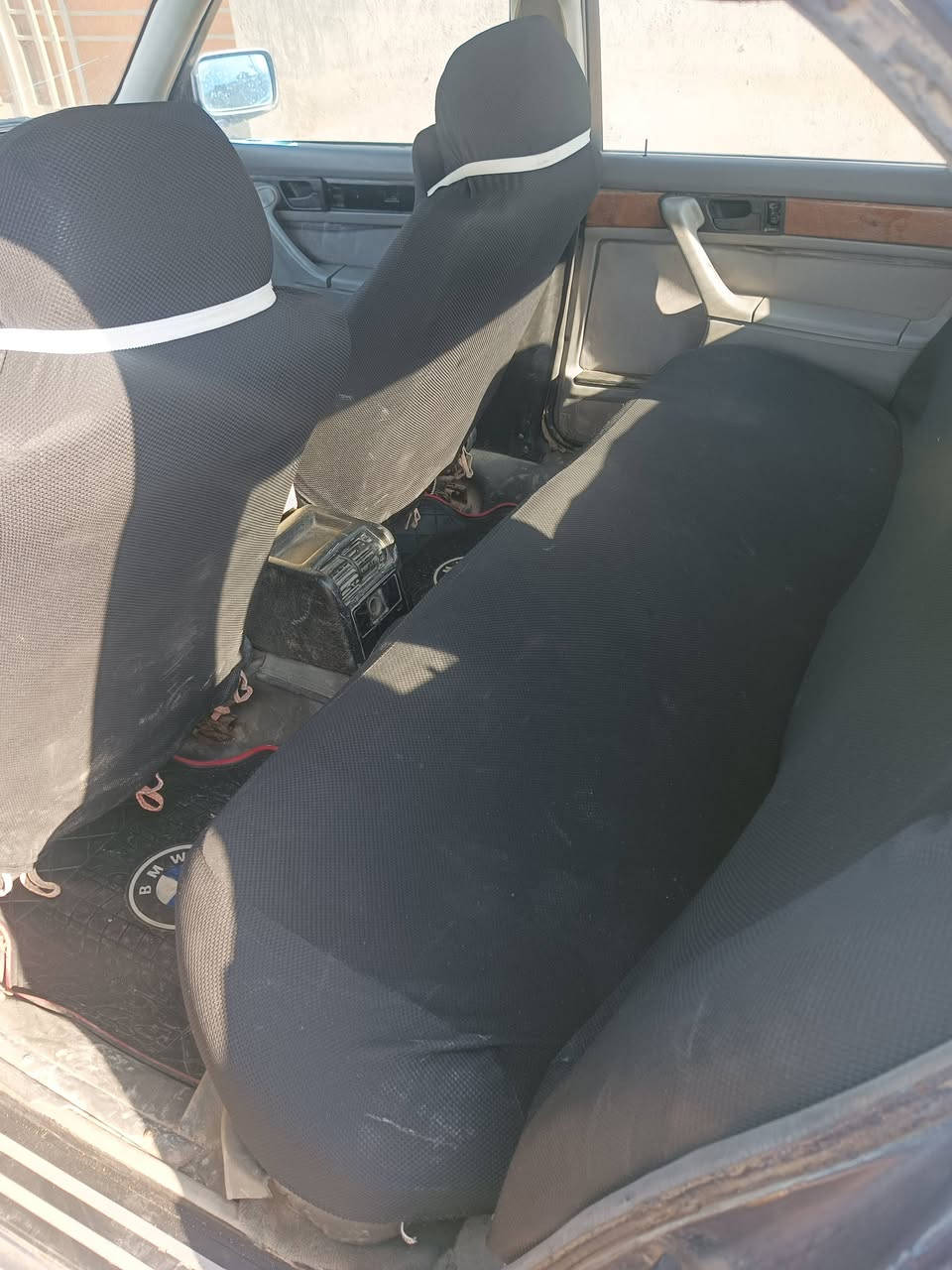 السلام عليكم بي ام ٧٣٠ للبيع او مراوس تخم تأير جديد لايت زنون جديد صدر كله جديد كير محرك كصه السياره بسمي رقم انبار دولي 
السعر ٤٠ وبيها مجال
الأنبار كرمه
***********
***********
