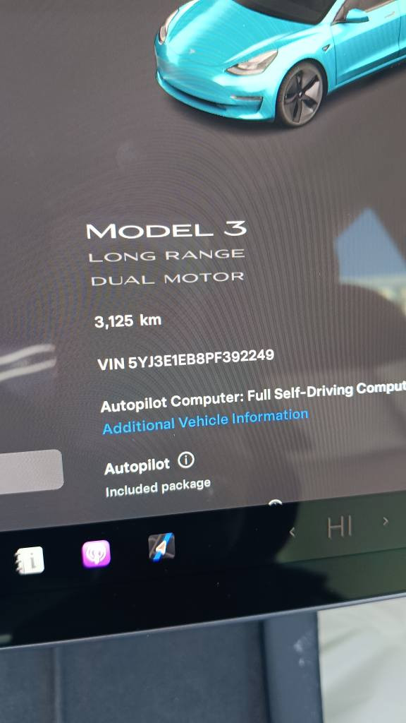 تيسلا دبل بطارية بالاضافة الى مسافةت بعيدة دفع رباعي 
اونلاين تكدر تربطهة على تلفون لو ساعة ذكية 
ضرر جاملغ وبنيد صبغ وصور الحادث بالمنشور 
بدون دواخل  ايرباكات بلادي 
سنوية 2030 
بأسمي السيارة تحويل ثاني يوم 
السيارة كاملة مكملة جاهزة من كلشي ما تحتاج اي مصرف 

للاستفسار 0️⃣7️⃣7️⃣1️⃣5️⃣9️⃣0️⃣6️⃣8️⃣3️⃣2️⃣
*********** أربيل, العراق
