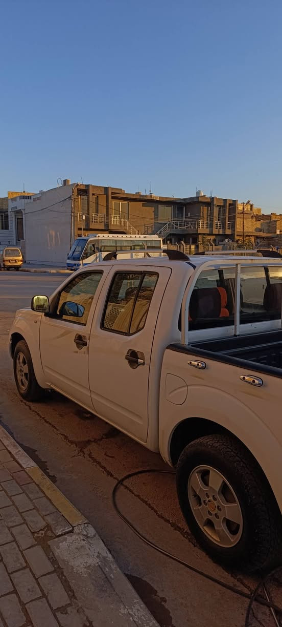 سلام عليكم نيفارع للبيع 2009 سياره خير من الله حداديه ممتازه  +تبريد سياره مكفوبه كفاله عامه محرك اوتماتيك بي في تي  سعره وكاله عامه سويلك سعره  70 ‏تصال ع ‪0772 860 3229‬‏
