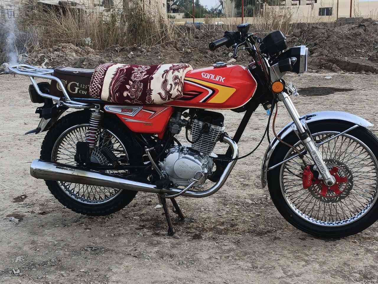 تايكر ٢٥ كفالة عامة بعدة زيرو نضافة شوفت عينك مابي اي نقص اوراق كاملة مكان خالص سعر خاص او اتصل ***********
