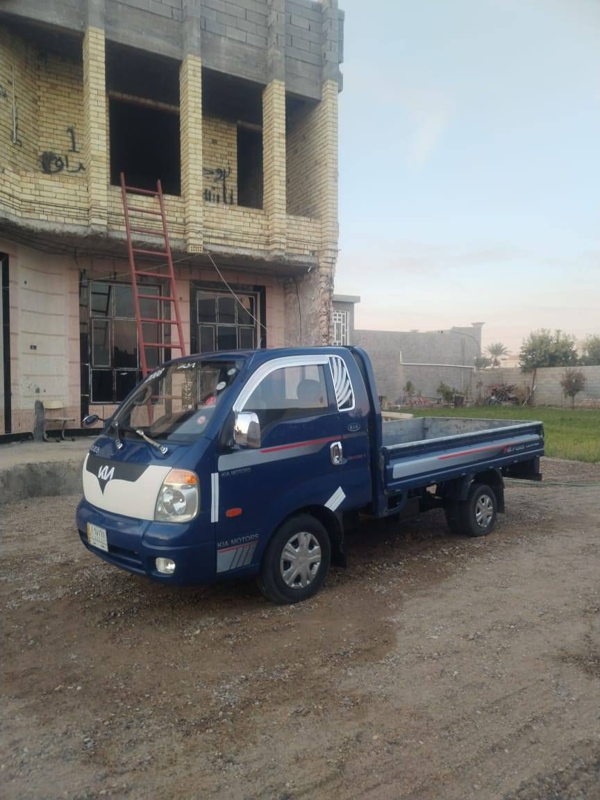 السلام عليكم كيا حمل 2008
مصبوغه جماليه فقط كير ومكينه مكفولات 
تايرات جديده سياره خيرمن الله 
مكان السياره بغداد مدينه الصدر 
***********
