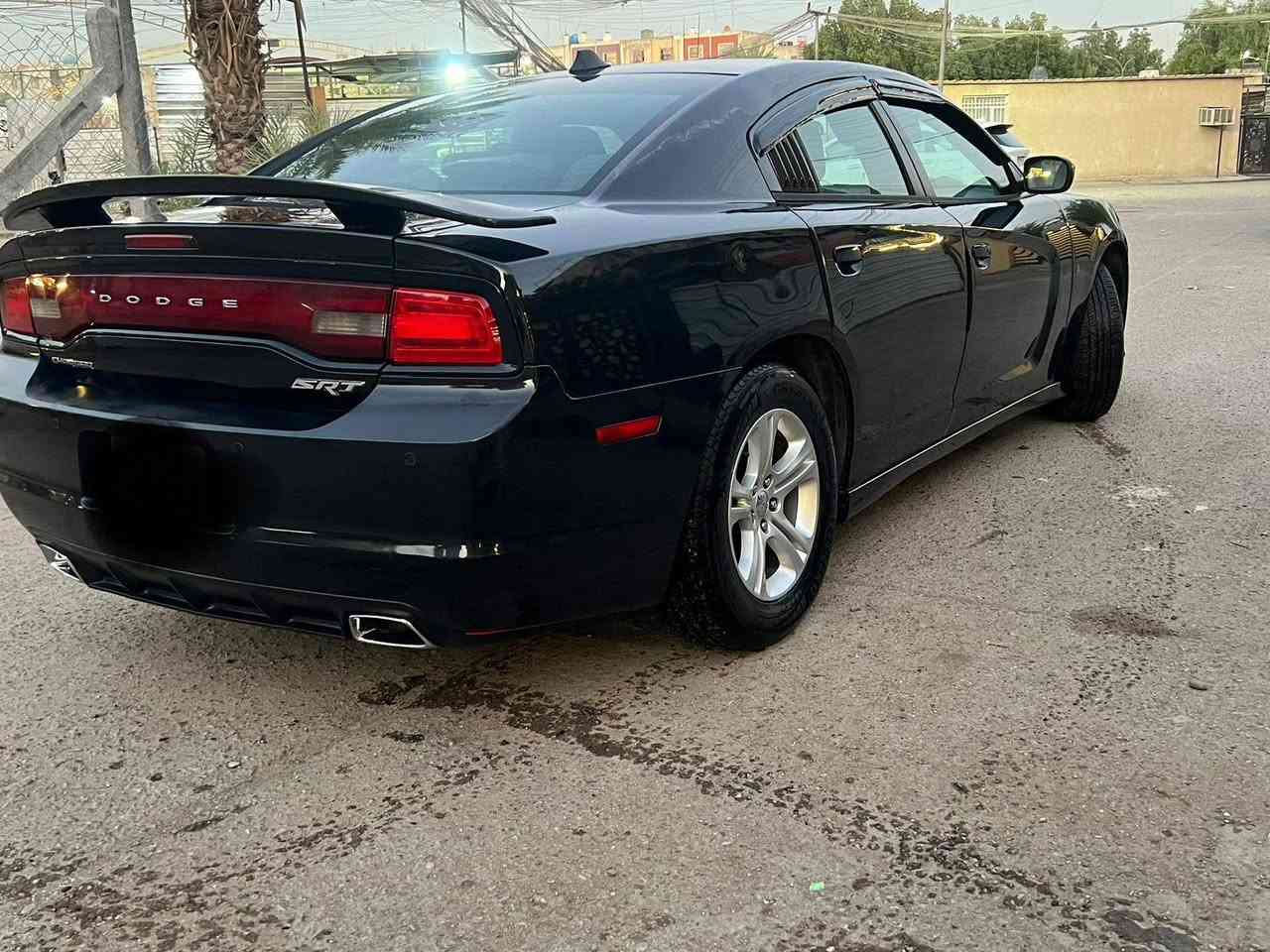 السلام عليكم دوج جارجر مديل  11 رقم  أربيل  حادث فقط جملغ الخلفي طخه بيه بدون إرباك  السياره نضيفه شرط ١٩٠ العداد عنوان كربلاء
***********  السياره استخدام شخصي السعر ١٥٠
