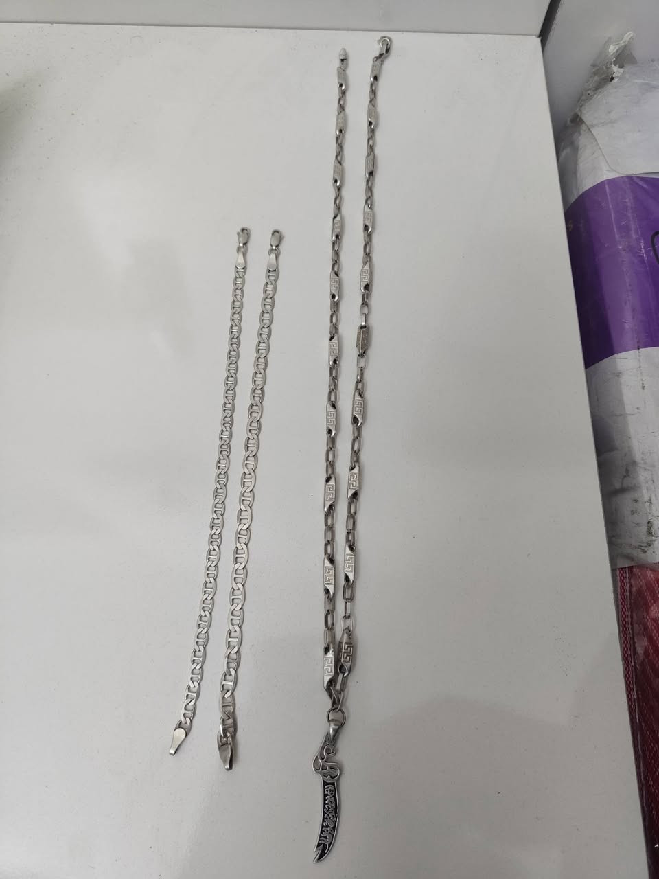 سلام عليكم عندي سوارين وزنجيل تريد فقط زنجيل أو السوارين عادي للبيع مكاني بغداد شعب توصل خاص


**إذا كنت صاحب هذا الإعلان وتريد حذفه لأي سبب، رجاءا أرسل رسالة إلى الدعم الفني**