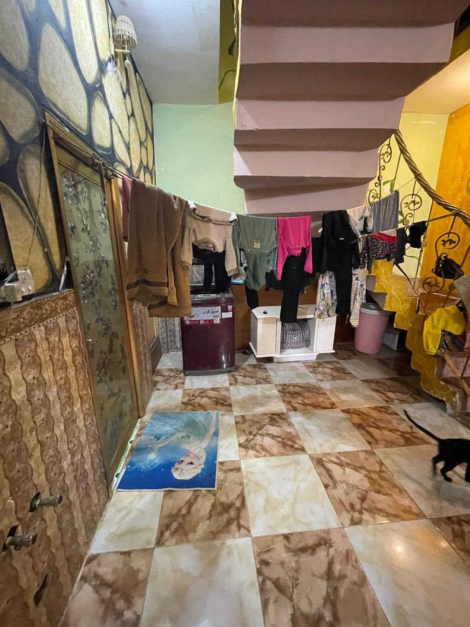 بيت للإيجار بالحيانيه الشعله جديد
غرفه وصاله واستقبال ومطبخ وصحيات
 الايجار 350 الف قفل 
للاستفسار : 🔥***********🔥
