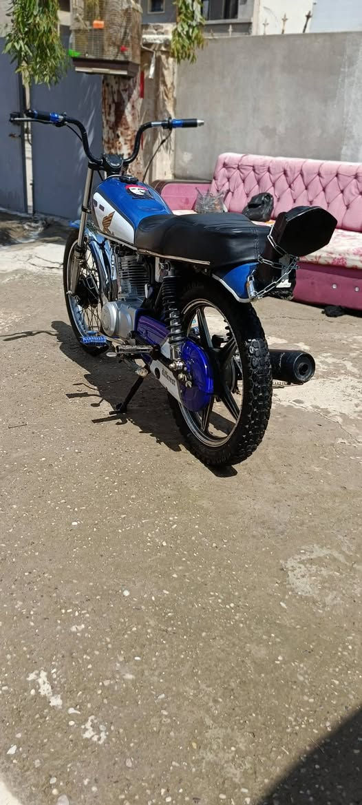 السلام عليكم دراجه للبيع موديل 2025جديد محرك انتنس مفتوح السعر مناسب 550وبيه مجال  رقم مبايل*********** العنوان كركوك وحد حزبران
