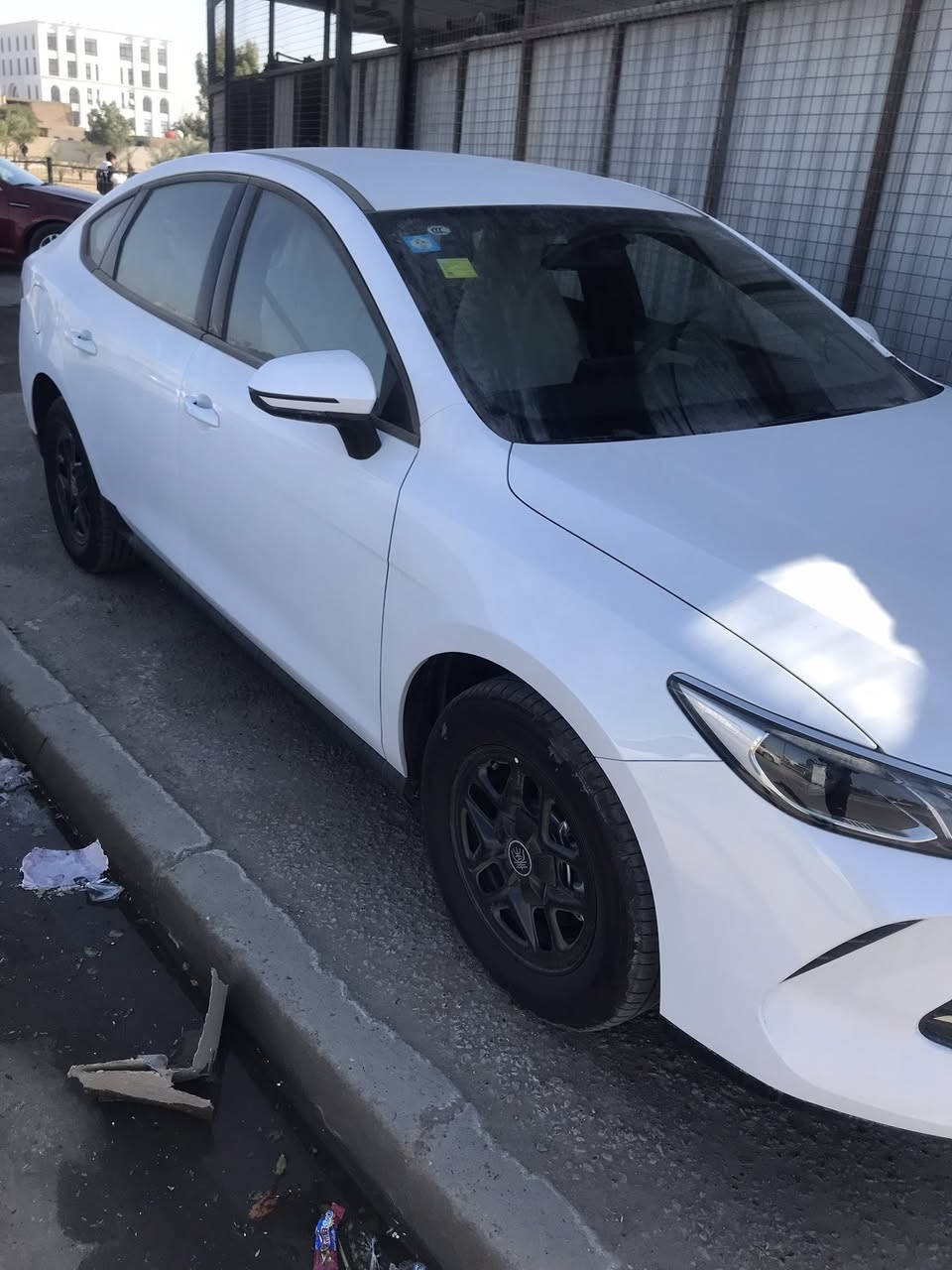 السلام عليكم بي واي دي جن بلاس 0زيروا مرقم بغداد بسمي   سعر ١٩٢٠٠ ***********
