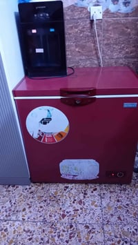مجمده نضيفه مابيها اي ضرر شرط الفحص سعرها 200 وبيها مجال عنوان الشعب ح...