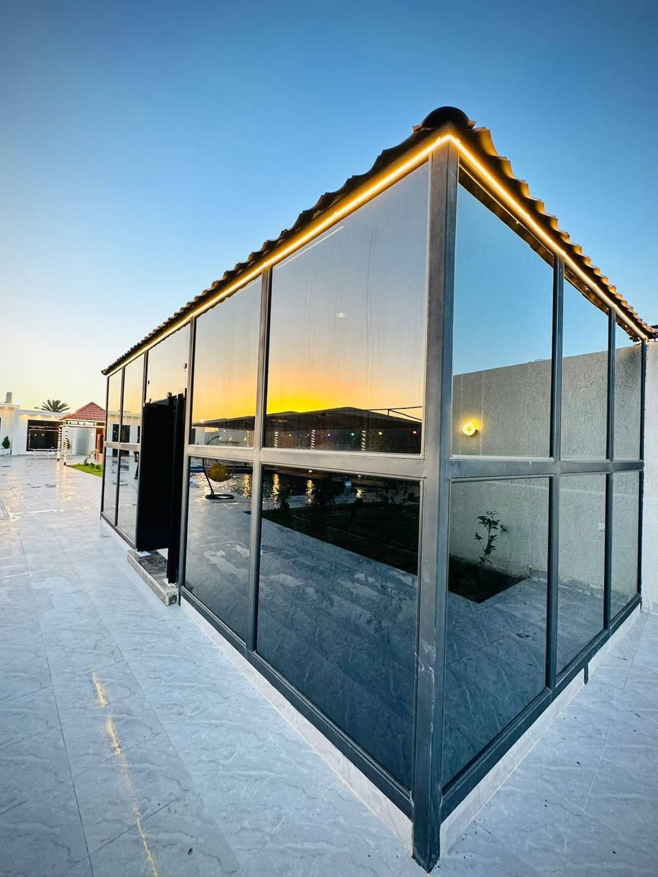 مزرعة المهرة الترفيهية VIP  👑

إحجز مزرعتك وتمتع بالخصوصية التامَّة 

•  التيار الكهربائي على مدار 24 ساعةٍ كاملة دون إنقطاع

•  إنترنت 4g مفتوح مجاني  

•  مسبح مخصص للأطفال 👧 👦 

•  مسبح مخصص للكبار

•  يحتوي منتجعنا على ألعابٍ للكبار (( منضدة 🏓 + فيشه + بليارد )) 

•  ألعاب أطفال  موضحة بل صور 

•  جلسة خارجية مطلة على الحديقة ثم المسبح (داخل المسبح) 

•  صالة كبيرة مؤثثة ومكيفة +2 غرفة نومة ومكيفة 
 
•  مكانٌ مخصص للشواء مجهز بجميع الإحتياجات الخاصة لذلك 

•  مجموعة صحيات داخلية متكاملة 

ملاحضة:- المزرعة موثقة في تطبيق اجرلي 

إحجز ☀️ إسبح 🏊 إشوي 🐟 وإقض أحلى وأمتع الأوقات مع عائلتك في أجواءٍ صيفية جميلة 

#العنوان_صلاح_الدين_قضاء_بلد 

للحجز لاتصال *********** او مراسلتنا على الواتساب
