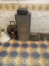 اجهزة صوت • ٣ قطع • خلل بالكاسيت