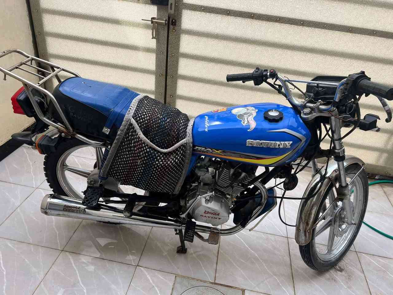 سلام عليكم دراجه سيفان موديل ٢٠١٩اوراق استنساخ دراجه نضيفه عوزه ترتيبات بسيط. السعر٤٢٥
وبيها مجال ***********
