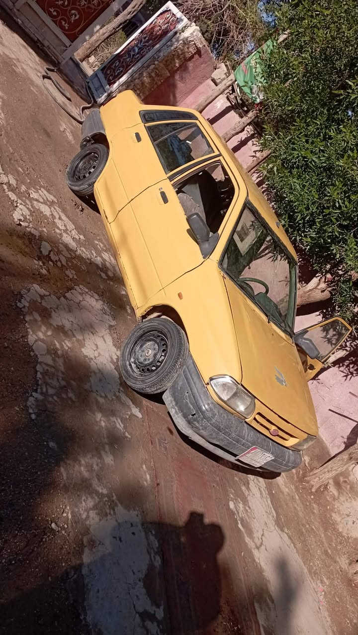 السلام عليكم موديل 11 سنويه لل 26 مكاني واسط محرك ابي صوت سياره حلوه ونظيفه***********
