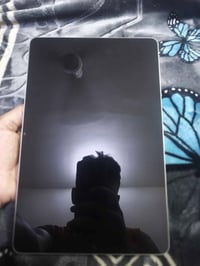 هونر باد 10 5G • ١٢.١ بوصة • ٢٥٦/١٦ رام