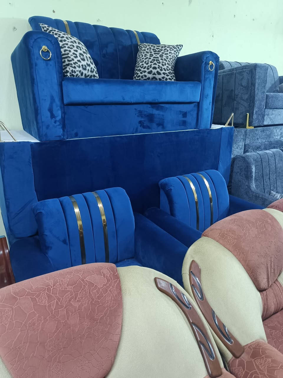 #يقدم معرض نور الامير بتخفيضات 
#التخامه باسعار مناسبه 
#العنوان كوت العزه 
#ملاحظه نستبدل القديم بالجديد مع فرق 
#ويوجد لديناا دوشمه التخامه ودولوين 
#الاستفسار اكثر مراسله الصفحه او تصال بالرقم التاليه 
👈🏻***********
***********👉🏻حيدر البدري 
@اشاره
