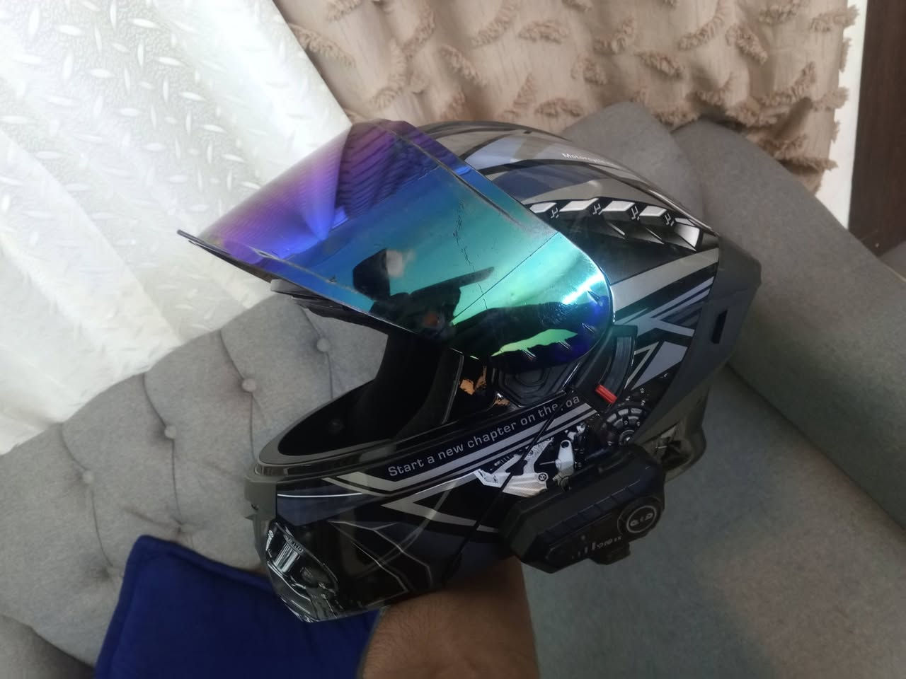 السلام عليكم من رخصه الأدمن
خوذه نوعAXKنوعيه جدا ممتازه للبيع
جامه سبع الوان استعمال قليل
مع سماعهp102x
السعر70
للتواصل واتساب***********
