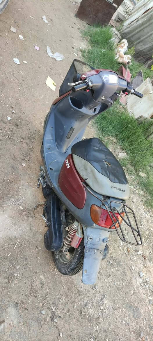 سلام عليكم منفولي 2003  للبيع مفتوحة نضيفه دبل اشاره بك لايتات هورن كامله سرعه زبانزين كله شغال كهربائياتها كله بلادي بس نقصها باتري  وصوته ناعم كلش خرسه لا صوت روله ولا كير ولا اكسل شرط هندر واحد تشتغل  بس سله مابيها  بس بل صوره موجوده   للبيع السعر خاص  الرقم *********** مستعجل عل بيعتهة
