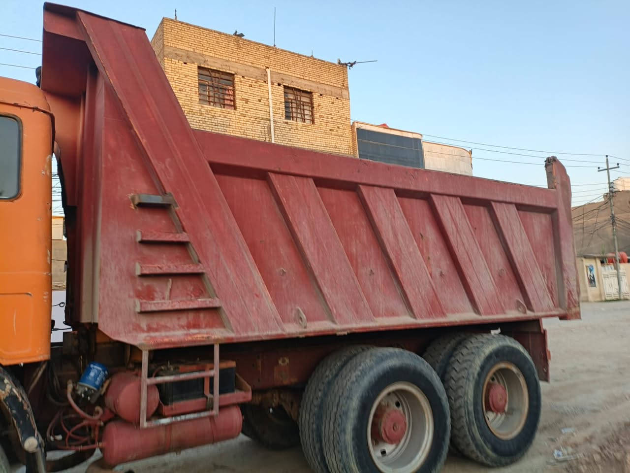 بدي للبيع دبل شاصي الماني جديد إصفاح كاعيه  كله جديد دعاميه وجاملغات ونج وصندوق دهن  بدي كامل مكمل مكان كربلاء للاستفسار ***********
