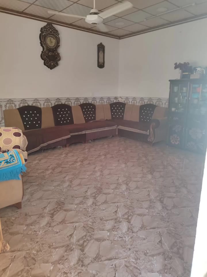 دار للبيع 
دار سكني للبيع مساحه220 متر
استقبال وهول ومطبخ ومشتملات 
كاشي سيراميك سقوف
حي الانتصار شارع شهرزاد بظهر شارع 60
شارع تبليط خدمات كامله 
الاستفسار مراجعة مكتب ركن المهندسين للعقار  
او الإتصال واتساب 
***********
***********
