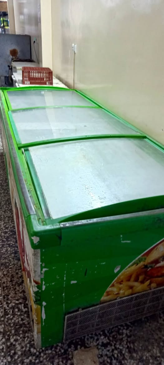 عارضه ٣ متر تجميد 
عارضه لحوم فقط الجامه  مكسوره 
قيم بالي يرضي الله شغالات وخير من الله 
‎0781 079 6317 الاتصال
