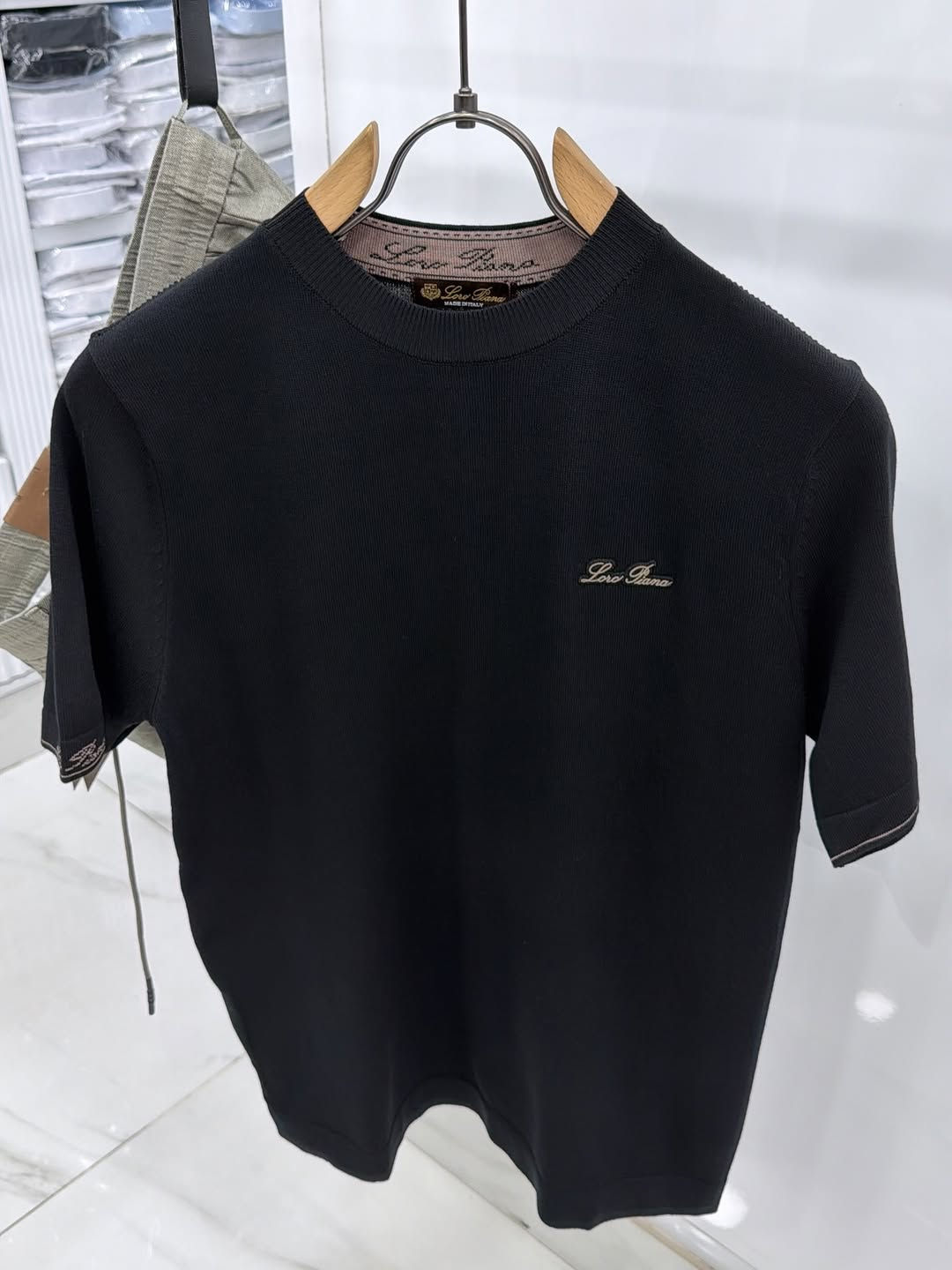طه العايد 
جودة أنت تستحقها 🤎
تشيرت تريكو قطن قياسات  M L Xl Xxl 
علق بـ تم يوصلك السعر ❤️🌿


**إذا كنت صاحب هذا الإعلان وتريد حذفه لأي سبب، رجاءا أرسل رسالة إلى الدعم الفني**