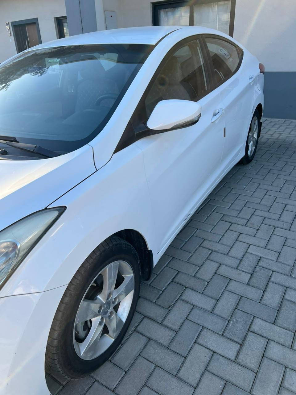 للبيع
النترا 2013 
مكينه 1.6 المرغوب
ماشيه 126 الف يعني اخت الجديدة 
السيارة خليجية ضربه مابيها بس ب جاملغ عكس السايق اكو طخه خفيفة
الباقي كفاله كير محرك كله كفاله وترايك للبصره
السياره نص فول بصمه وتحكمات ستيرن
سعرها 117 وبيها مجال
معاجبك اعبر المنشور ان شاء تلكه الاحلى منها


**إذا كنت صاحب هذا الإعلان وتريد حذفه لأي سبب، رجاءا أرسل رسالة إلى الدعم الفني**