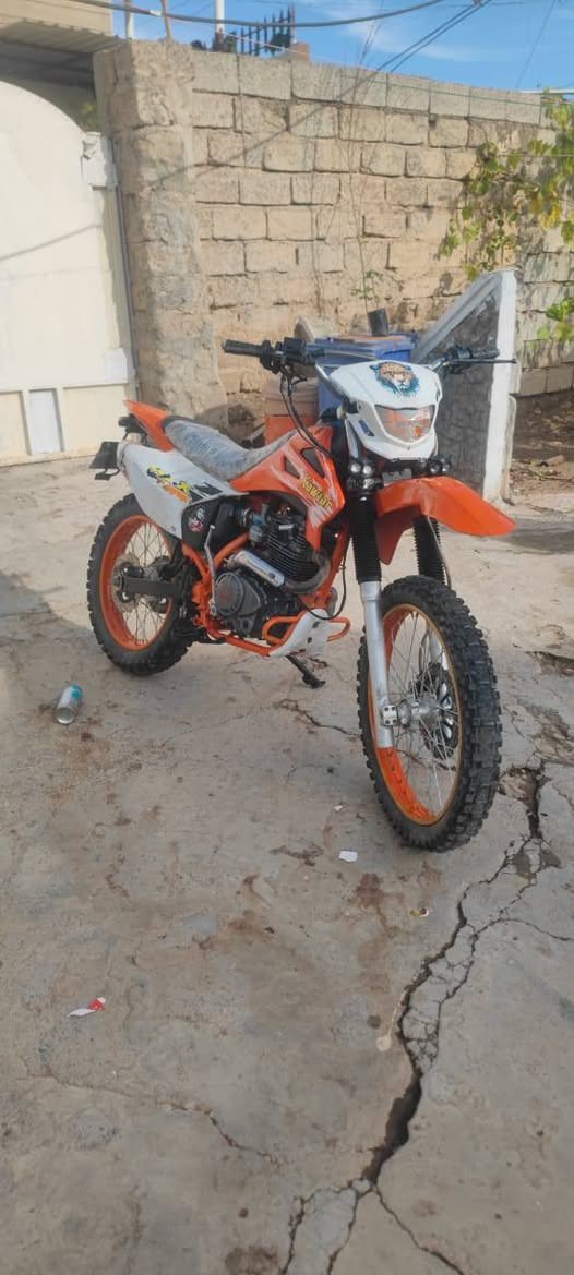 دراجه كويار للبيع محرك 300 كهربائيات كامل شغاله دراجه بدون عيب فقط ملاحظه بسيطه البريك الخلفي ما يشتغل بريك الامامي ما بي شي يشتغل السعر 780 وبي مجال الاتصال على الرقم او على الواتساب ***********
***********
