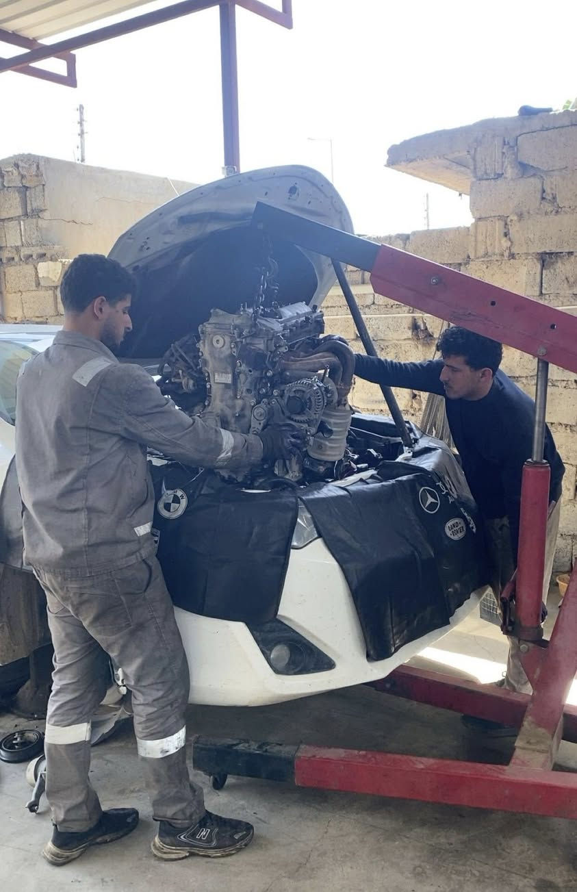 🔧 صيانة وتصليح جميع أنواع السيارات 🔧
إذا سيارتك بيها عطل ومحتار شبيها؟  
عدنا أحدث حاسبة إلكترونية لفحص وتشخيص أعطال السيارات بدقة عالية ومـن ضمنها الهايبرد وجميع أنواع السيارات 🚗💻

✅ فحص كمبيوتر شامل  
✅ تصليح جميع أنواع السيارات  
✅ كشف الأعطال بسرعة ودقة  
✅ خدمة توصيل وتصليح بمكانك وين ما تريد نجيك 
✅ محل أدوات احتياطية متوفر لجميع الأنواع 
✅ أسعار مناسبة وخدمة مضمونة

🕘 متواجدين يومياً من الصبح للمغرب   
📍 موقعنا: الحويجة – الحي الصناعي الفرع الثاني گراج أسطة نعيم  
خدمة سريعة.. شغل مضمون.. وراحة بالك علينا 💪

اسطة نعيم ***********
أسطة رشيد ***********
أسطة عزيز ***********
