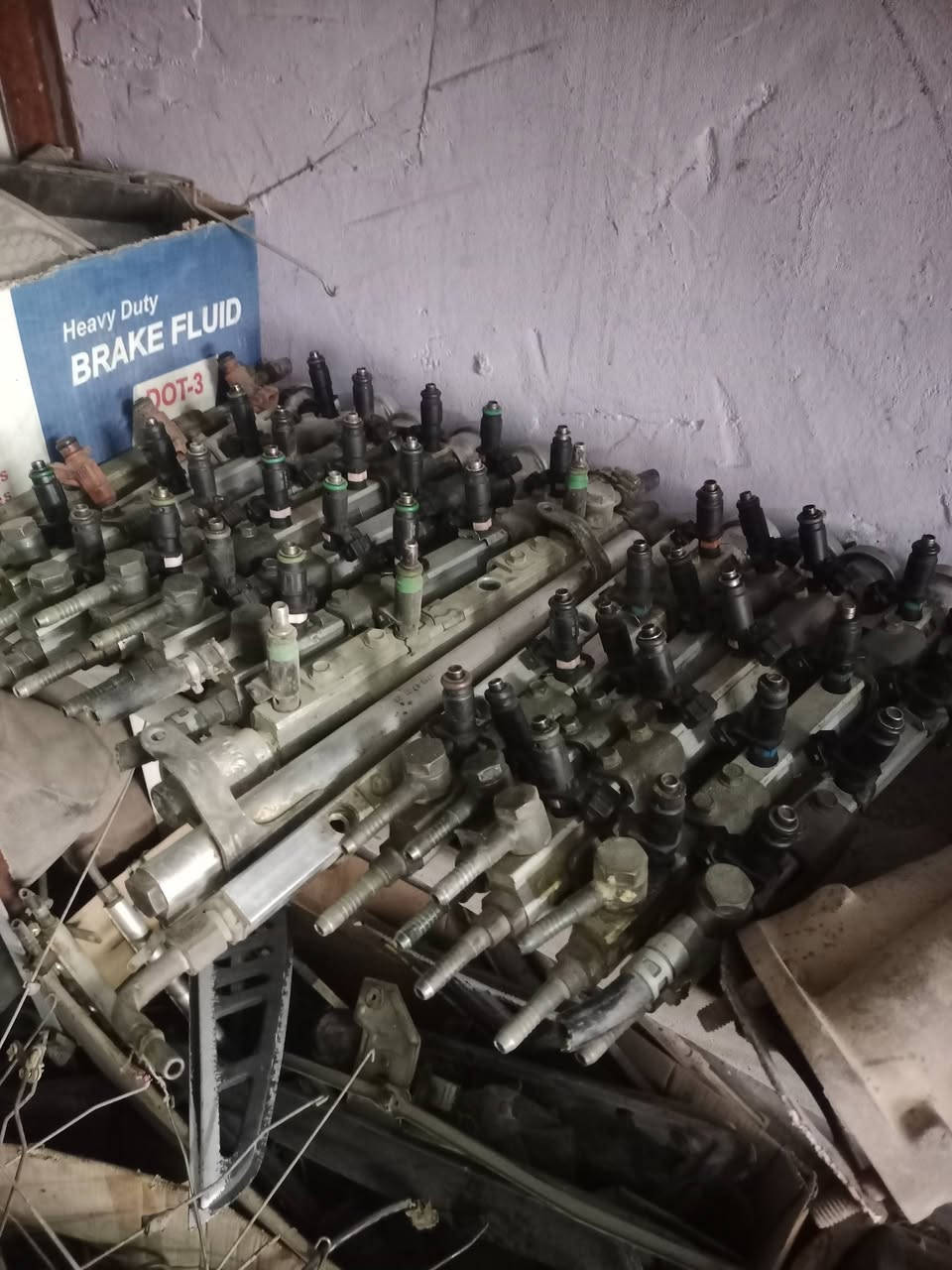 السلام عليكم ورحمه الله وبركاته 
تفصيخ راسم أبو محمد إيشي تحتاج موجود 
العنوان بغداد أبو غريب الزيتون 
كنبريسر على ظمان 
***********
