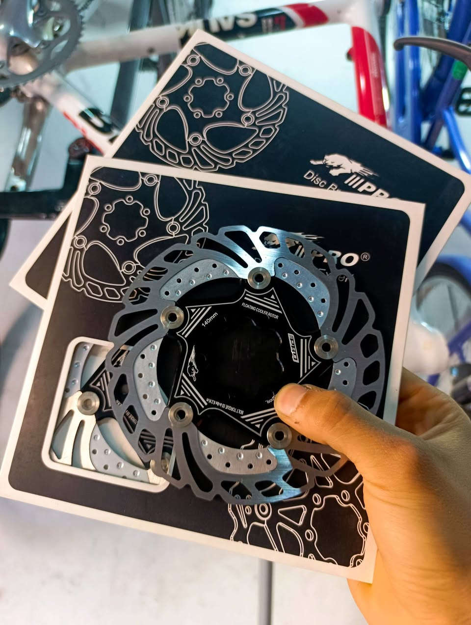 بفضل الله توفرت جميع انواع اقراص البريك Brake Rotors ذات القياس 140 \160 
في ورشة بايدر للدراجات الهوائية أهلا وسهلا 
العنوان النجف الاشرف حي العدالة شارع المستوصف 
الموقع @https://maps.app.goo.gl/ZeXaqWfoRDvPFzd89
@https://t.me/baydeer
تواصل  0782 283 9021
